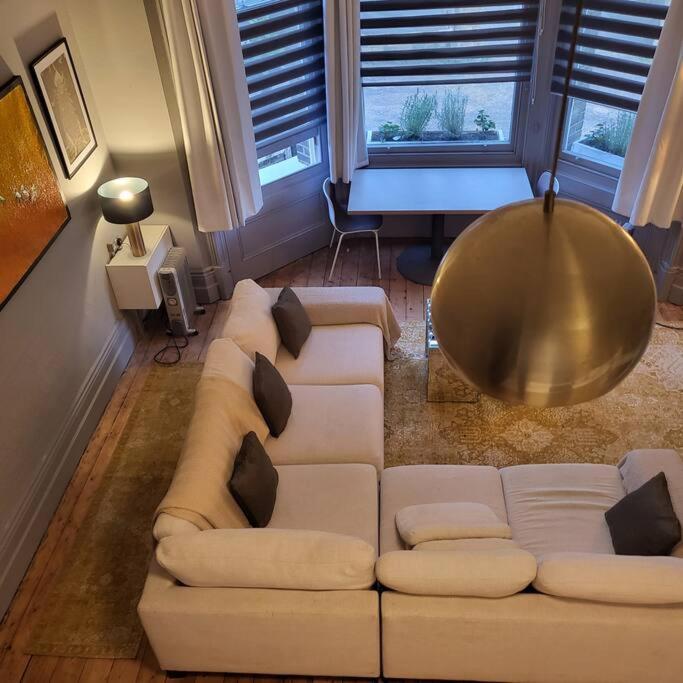 5 Luxury Spacious Loft - Prime Location - Comfortable Bed & Sofa Брайтонн Экстерьер фото